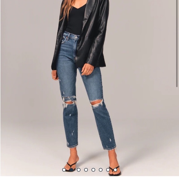 Abercrombie High Rise Mom Jeans Size 27 Short - Picture 2 of 12